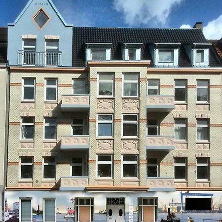 Ruhige Ferienwohnung In Der City Koenigswohnung Kiel Esterno foto