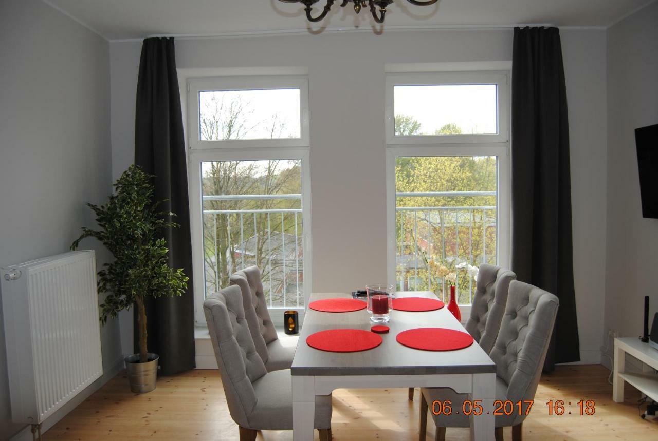 Ruhige Ferienwohnung In Der City Koenigswohnung Kiel Esterno foto