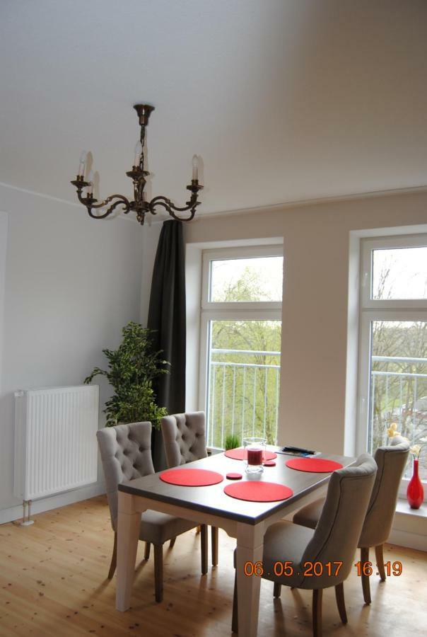 Ruhige Ferienwohnung In Der City Koenigswohnung Kiel Esterno foto